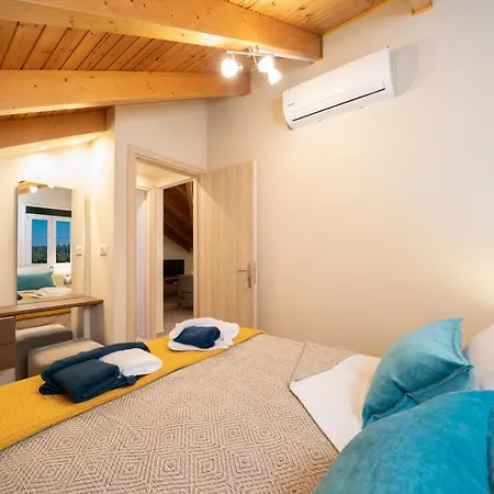 Mimoza's Apartamento Peratáta