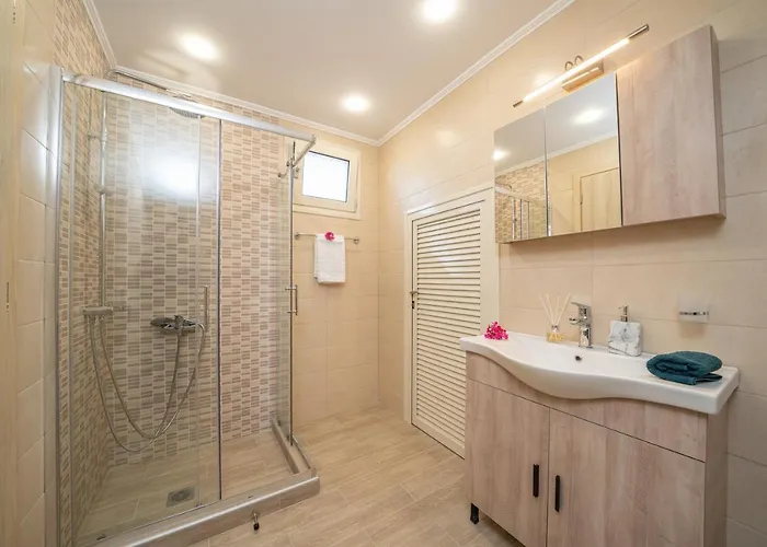 Mimoza's Apartamento Peratáta